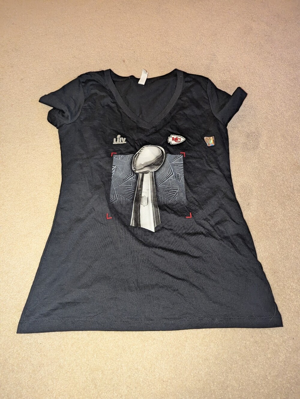 Nwot Next Level black Kansas City Chiefs v neck top size M
